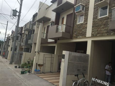 Townhouses for Sale in Quezon City, Metro Manila .